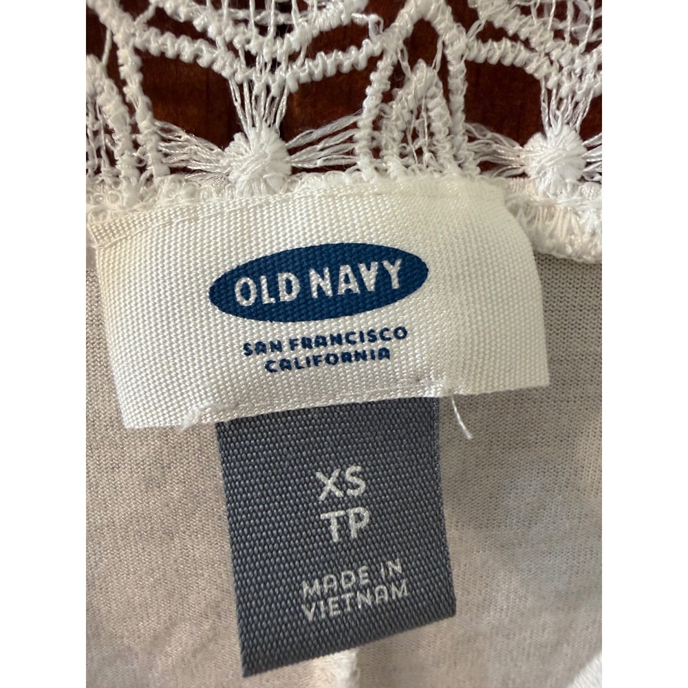 Old Navy Womens White Crochet Lace Yoke Short Sleeve Knit Top Blouse XS - Picture 3 of 3